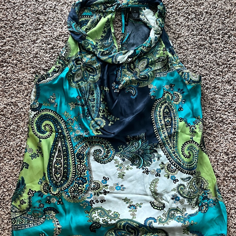 New Directions sleeveless paisley top XL